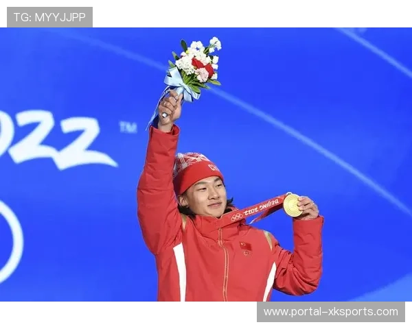 苏翊鸣凭借高难度动作锁定胜局,夺得单板滑雪大跳台世界杯北京站冠军 苏翊鸣凭借高难度动作锁定胜局,夺得单板滑雪大跳台世界杯北京站冠军