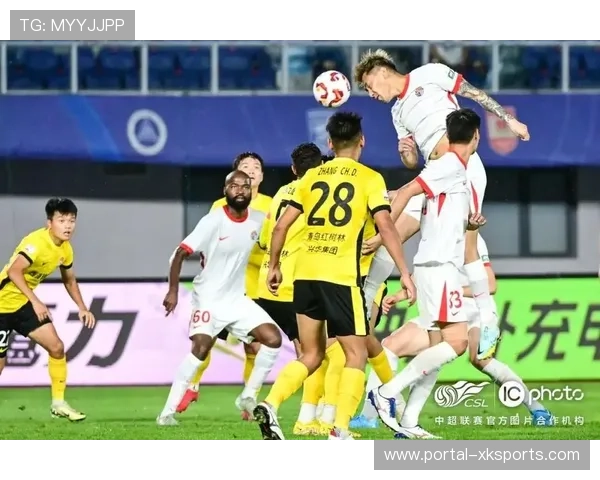 青岛德比高位逼抢对决，邵佳一战术成效显著