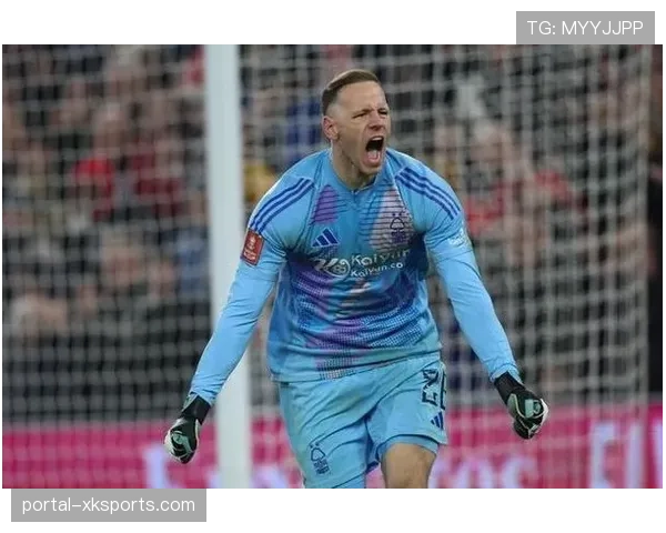 专访诺丁汉森林门将特纳:谈如何通过视频分析预判对手点球主罚习惯